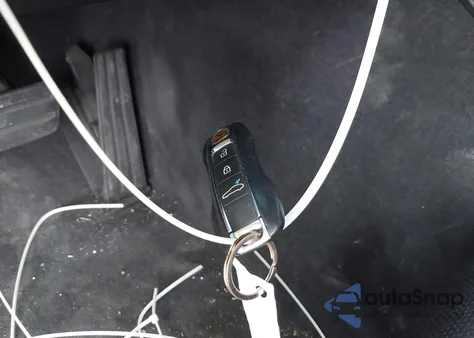 2018 Porsche Panamera 4 из США, поврежденный, VIN WP0AA2A70JL104058